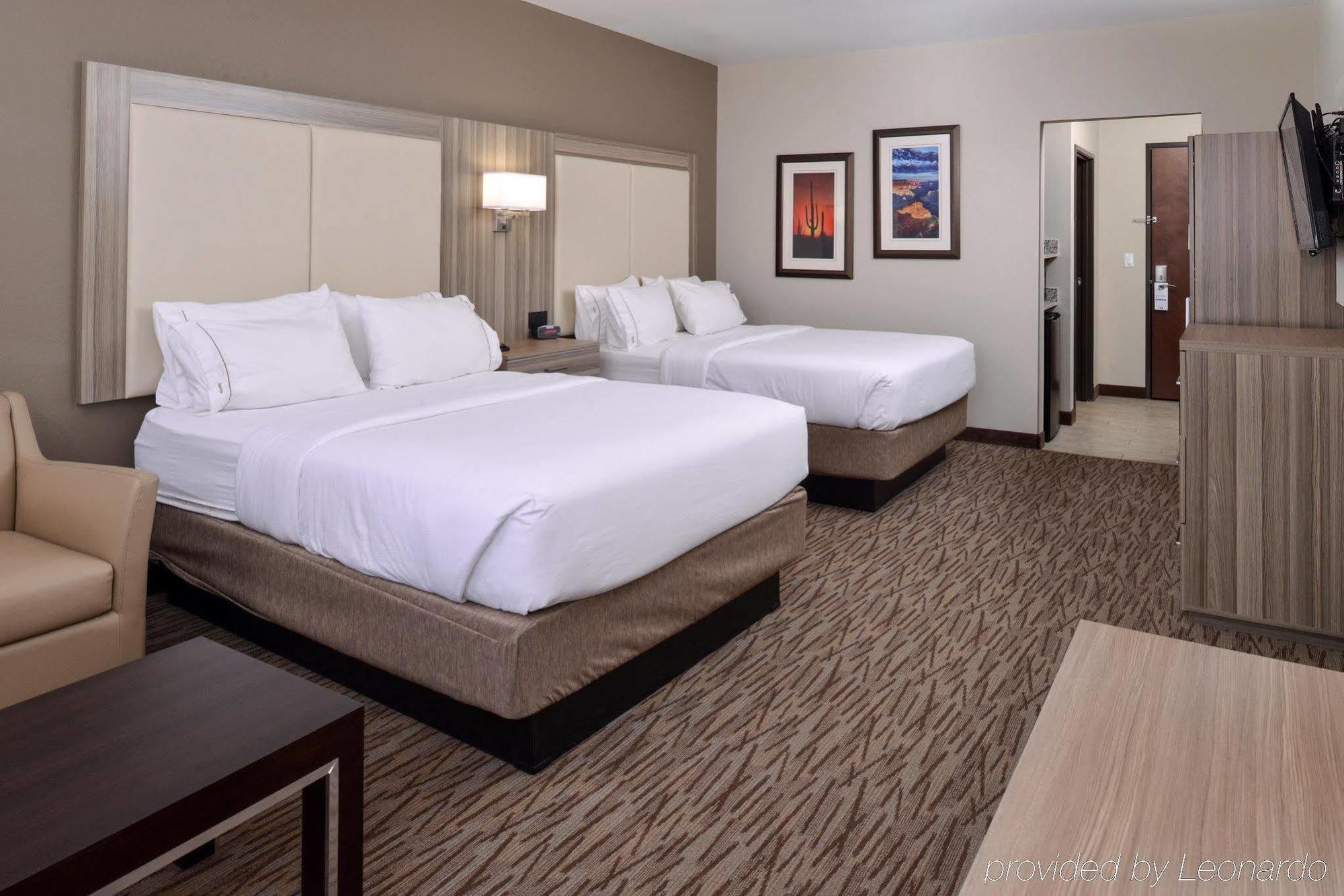 Holiday Inn Express & Suites Williams By Ihg Exterior foto